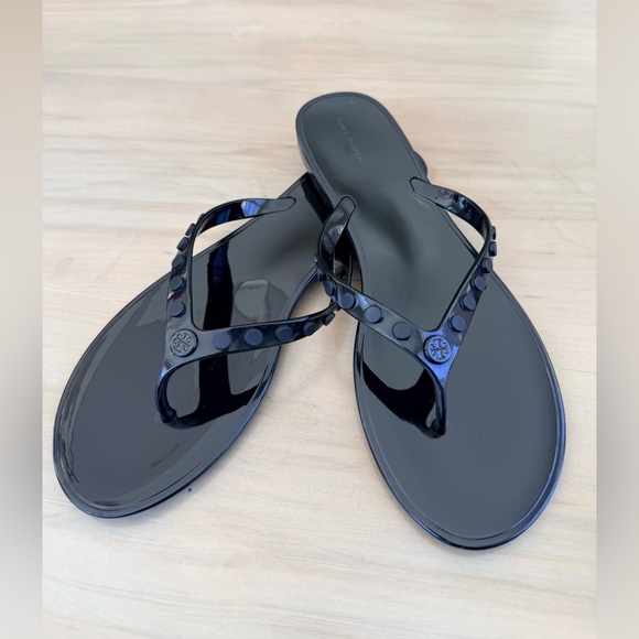 Tory Burch Black Studded Jelly Sandals - Size 11M 🏖️⛵️☀️ - Picture 3 of 7